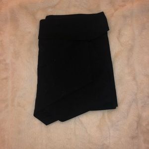 Talula Skort Aritzia- Size 02